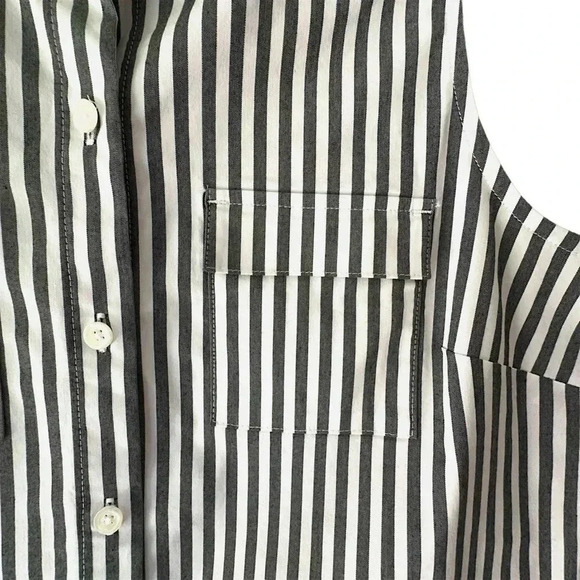 J Jill | NWOT | SLEEVELESS BUTTON FRONT GREY STRIPE TOP | SIZE: PETITE SMALL - Picture 3 of 8